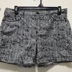 Bandolino flat front chino shorts, black and white, cuffed hem, "amy" style, 14